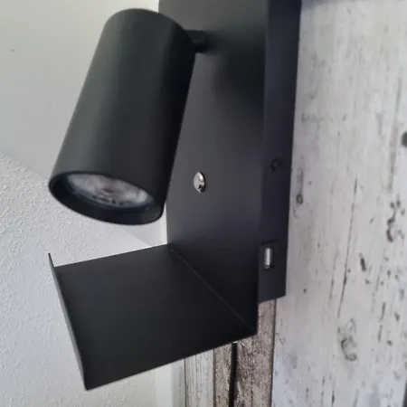 Woning Met Voorverwarmde, Overdekte Jacuzzi In De Tuin Ewijk