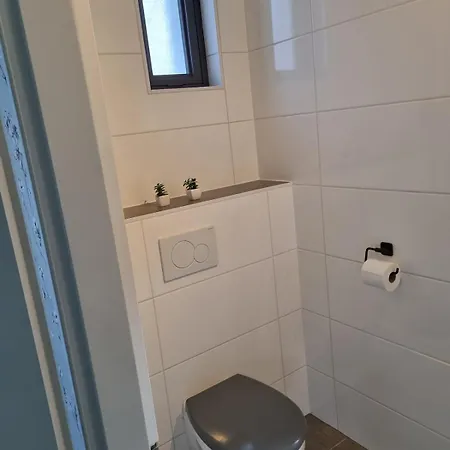 Woning Met Jacuzzi In Grote Tuin Holiday home *