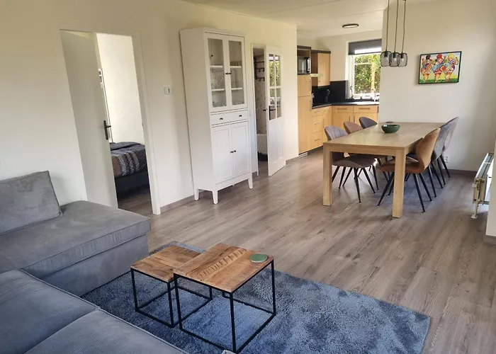 Holiday home Woning Met Jacuzzi In Grote Tuin