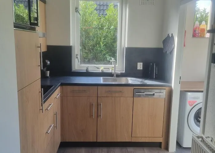 Woning Met Jacuzzi In Grote Tuin * Ewijk