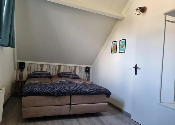 Woning Met Jacuzzi In Grote Tuin Holiday home *