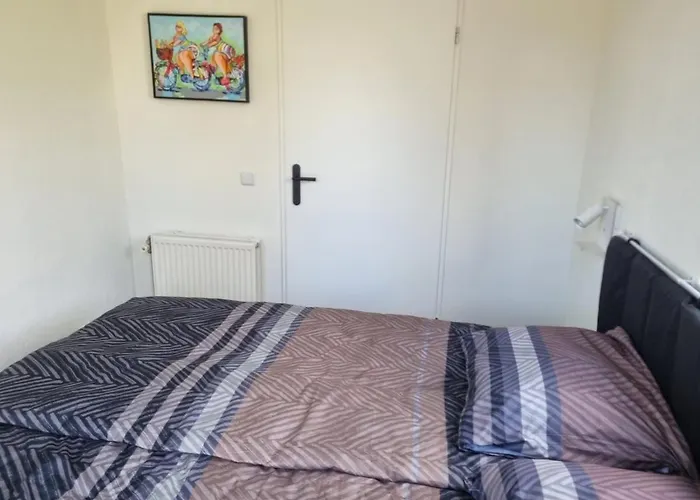 Woning Met Jacuzzi In Grote Tuin Дом отдыха Ewijk