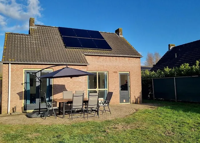 Woning Met Jacuzzi In Grote Tuin Дом отдыха *